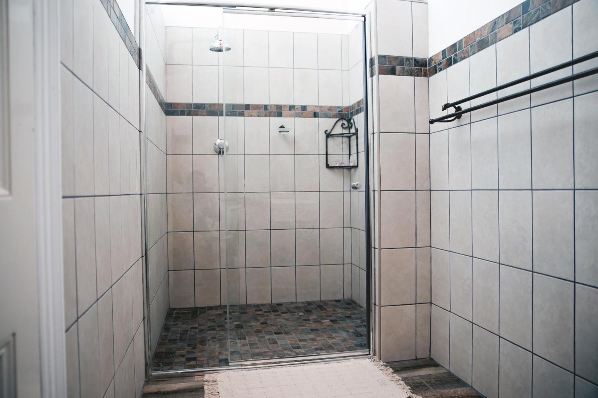 Petal'S Place Робертсон Номер фото