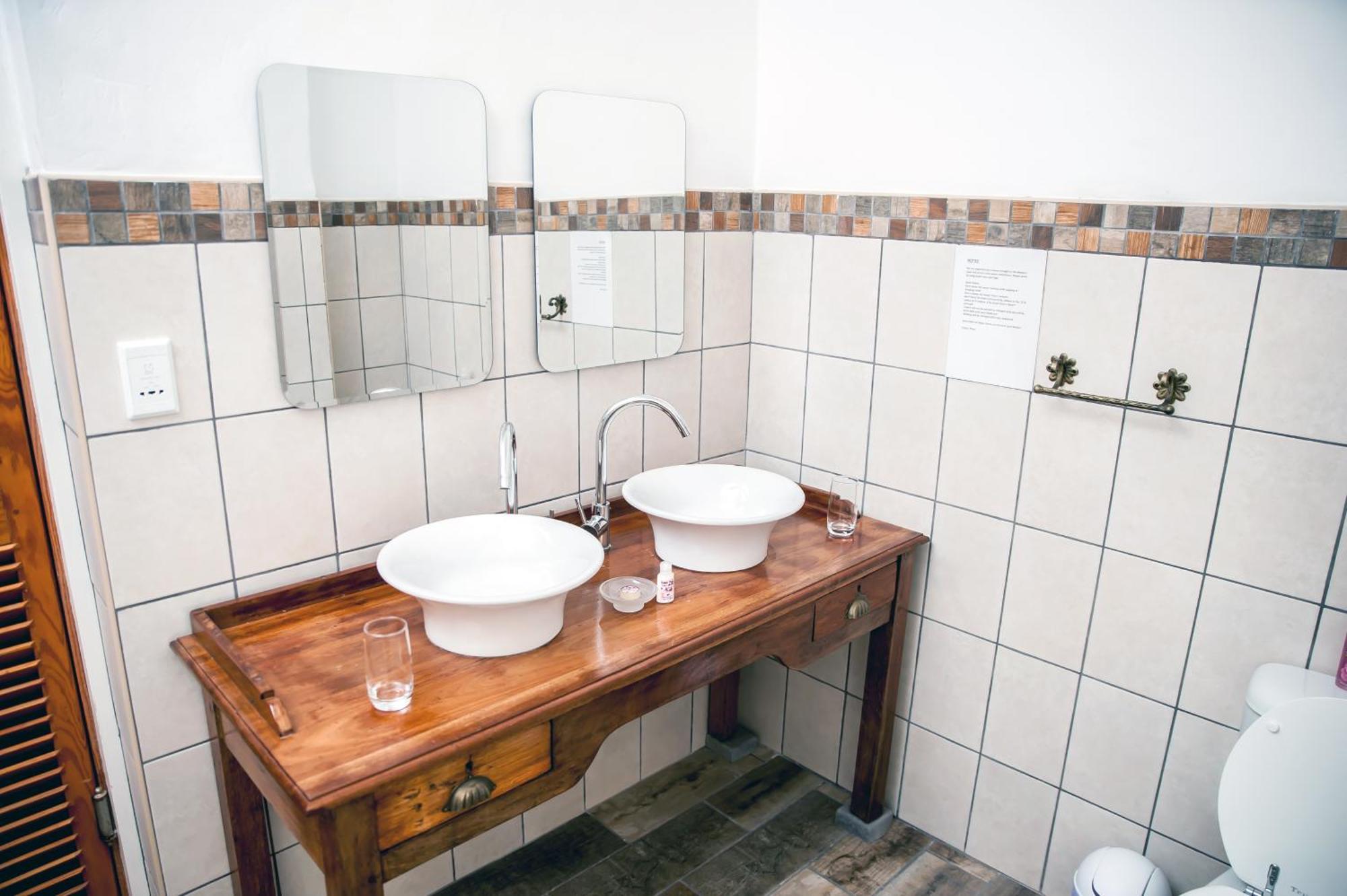 Petal'S Place Робертсон Номер фото