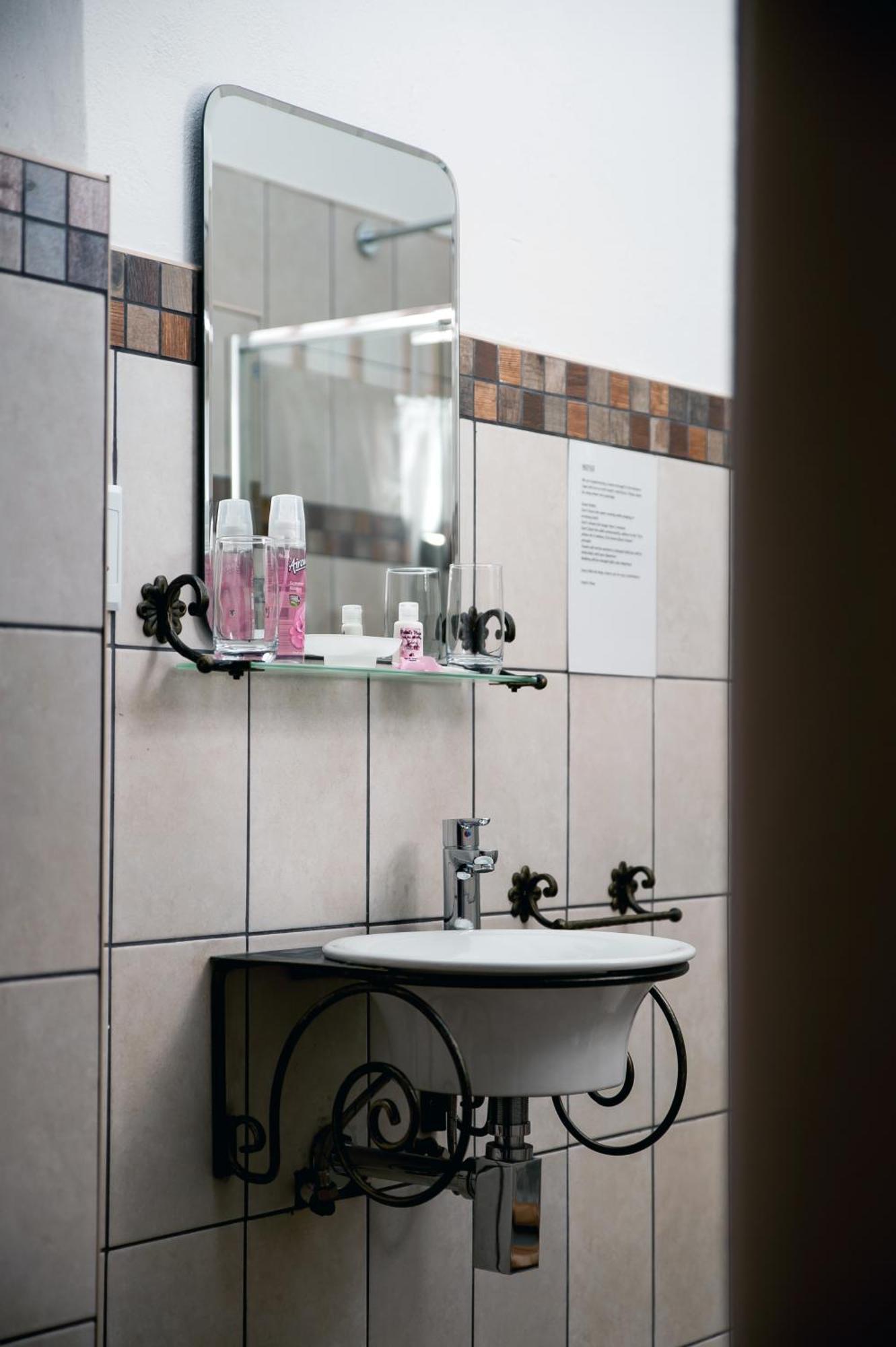 Petal'S Place Робертсон Номер фото